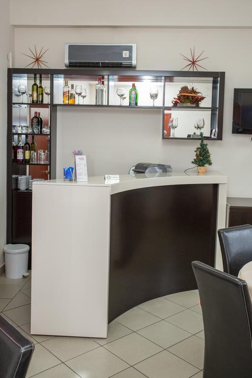 Sin-Kom Hotel Garni Pirot Ngoại thất bức ảnh