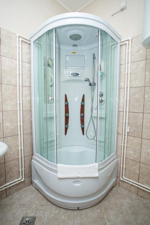 Sin-Kom Hotel Garni Pirot Ngoại thất bức ảnh