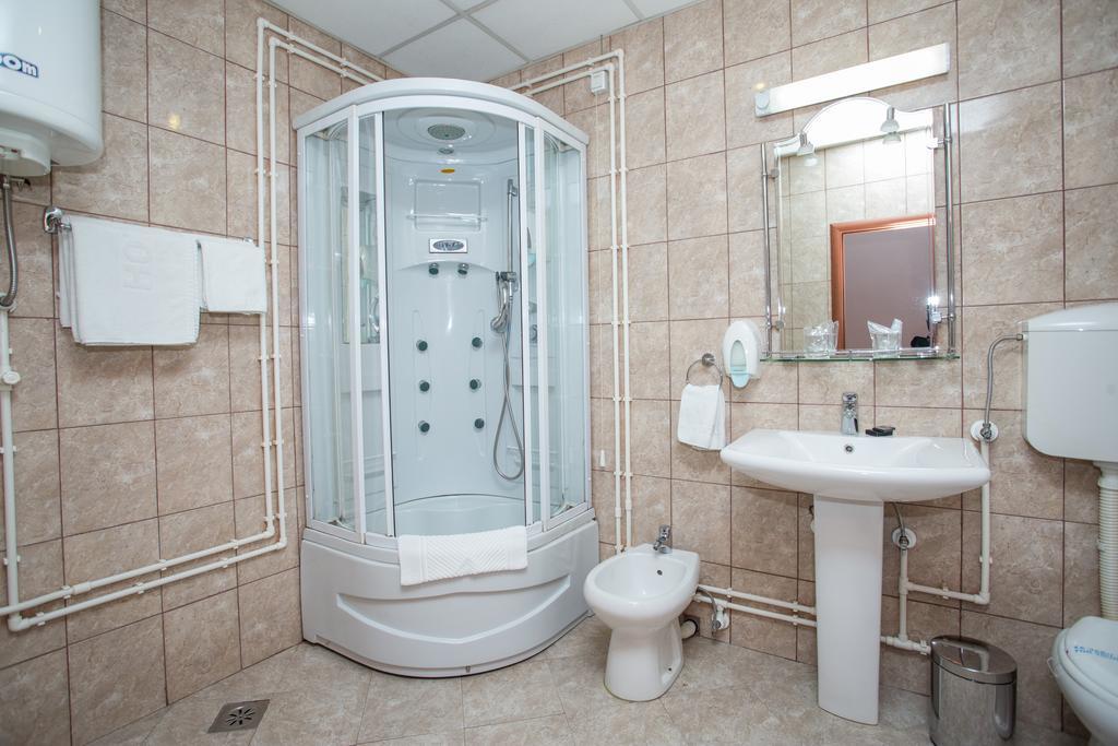Sin-Kom Hotel Garni Pirot Ngoại thất bức ảnh